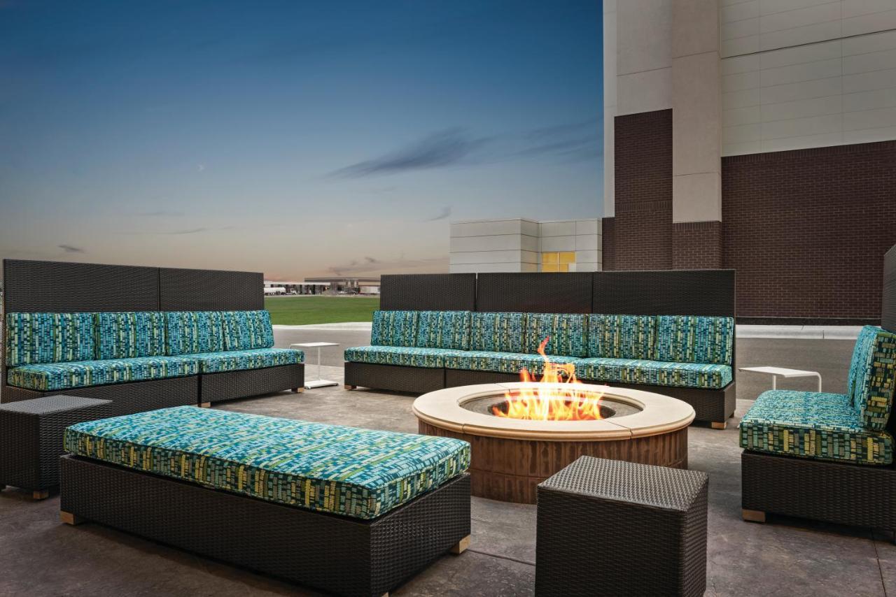 Home2 Suites By Hilton Brooklyn Park Minneapolis Extérieur photo